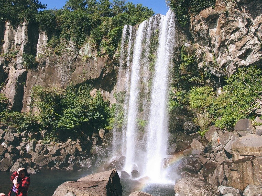 3 Famous Waterfalls of Jeju with a Baby